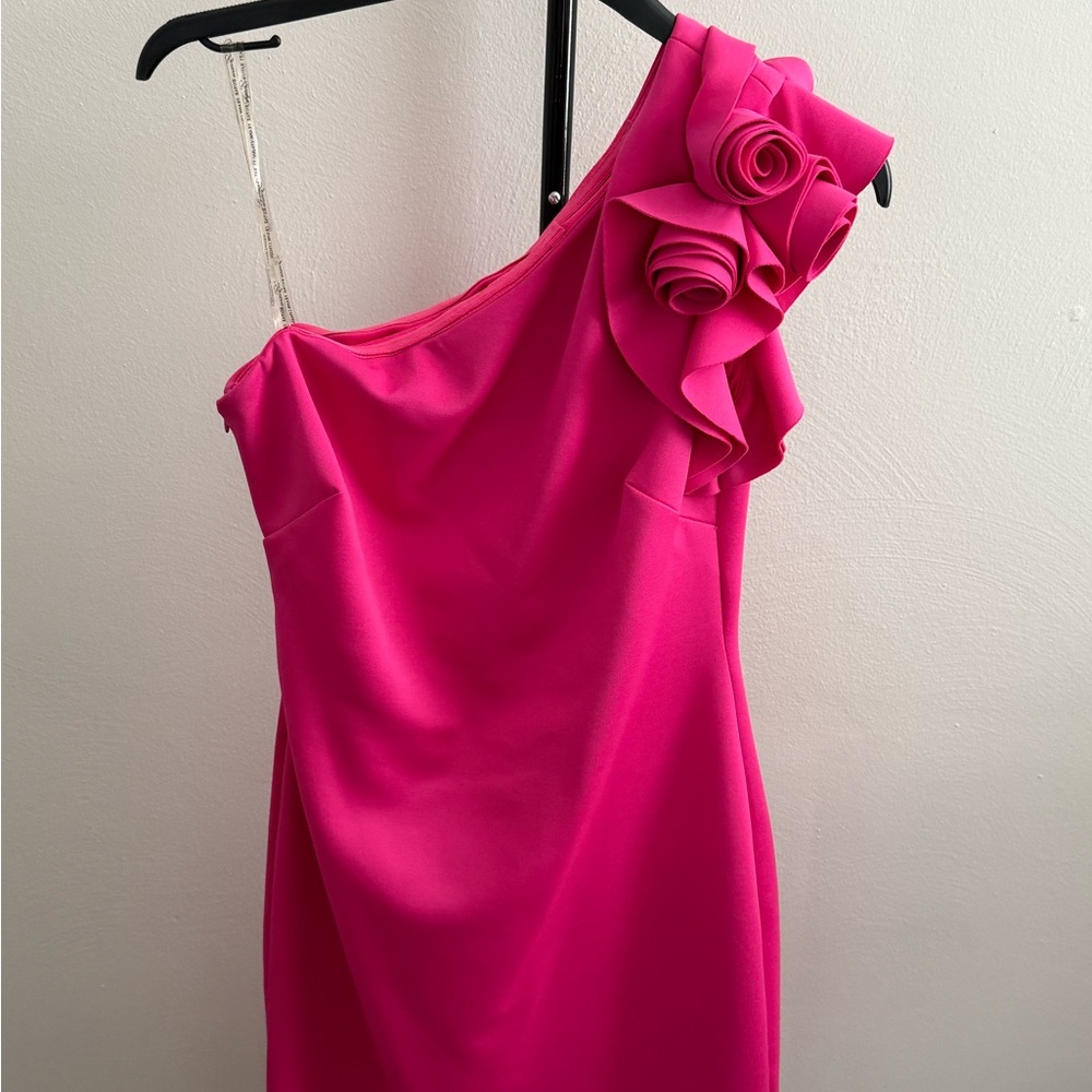 Elegant Pink One-Shoulder Dress